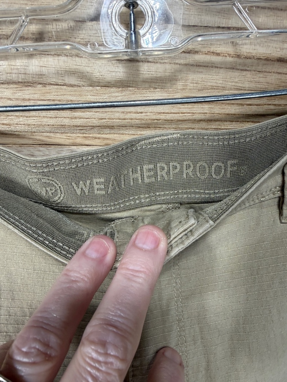 WP Weatherproof Men's Casual Khaki Shorts - Classic Summer Staple Size 36 - Picture 7 of 13